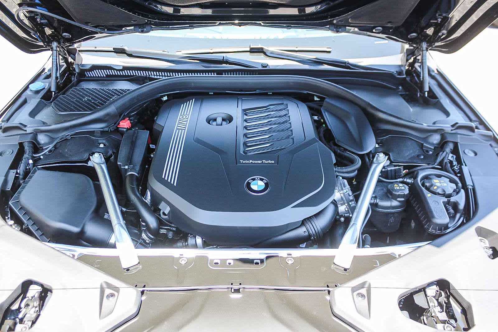 Thumbnail: 2026 BMW 8 Series - 24