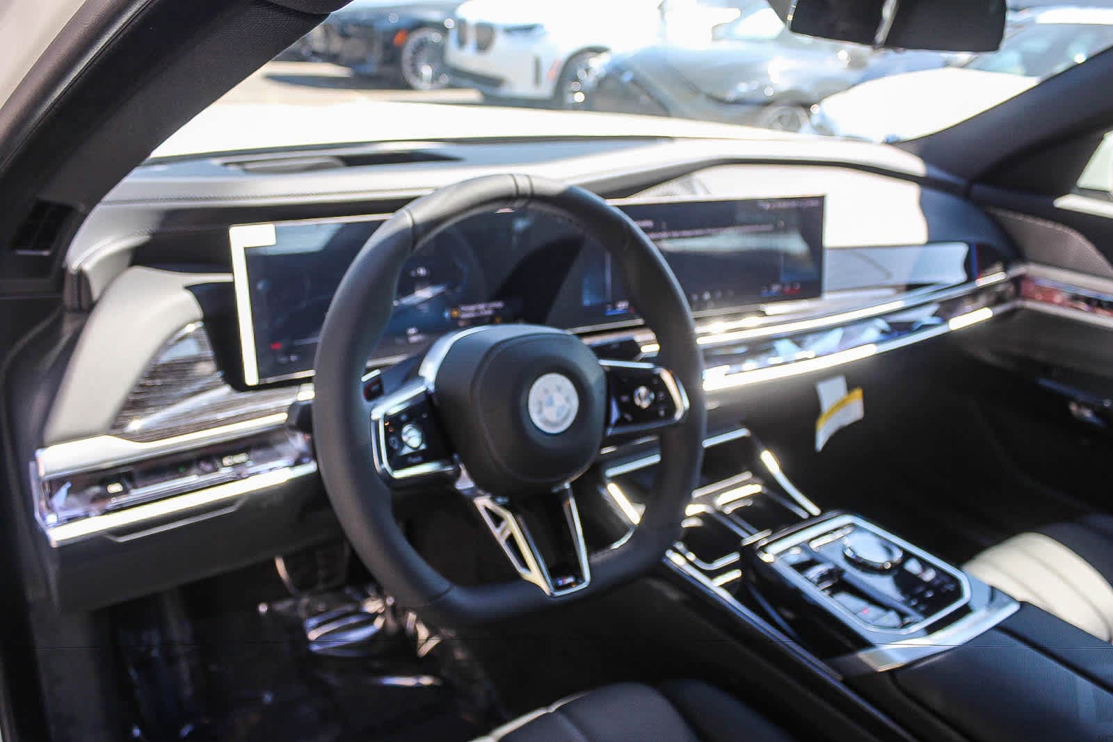 Thumbnail: 2026 BMW i7 - 16