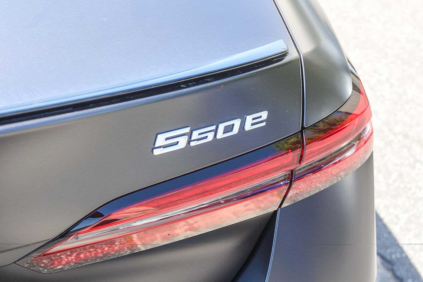Thumbnail: 2027 BMW 5 Series - 26