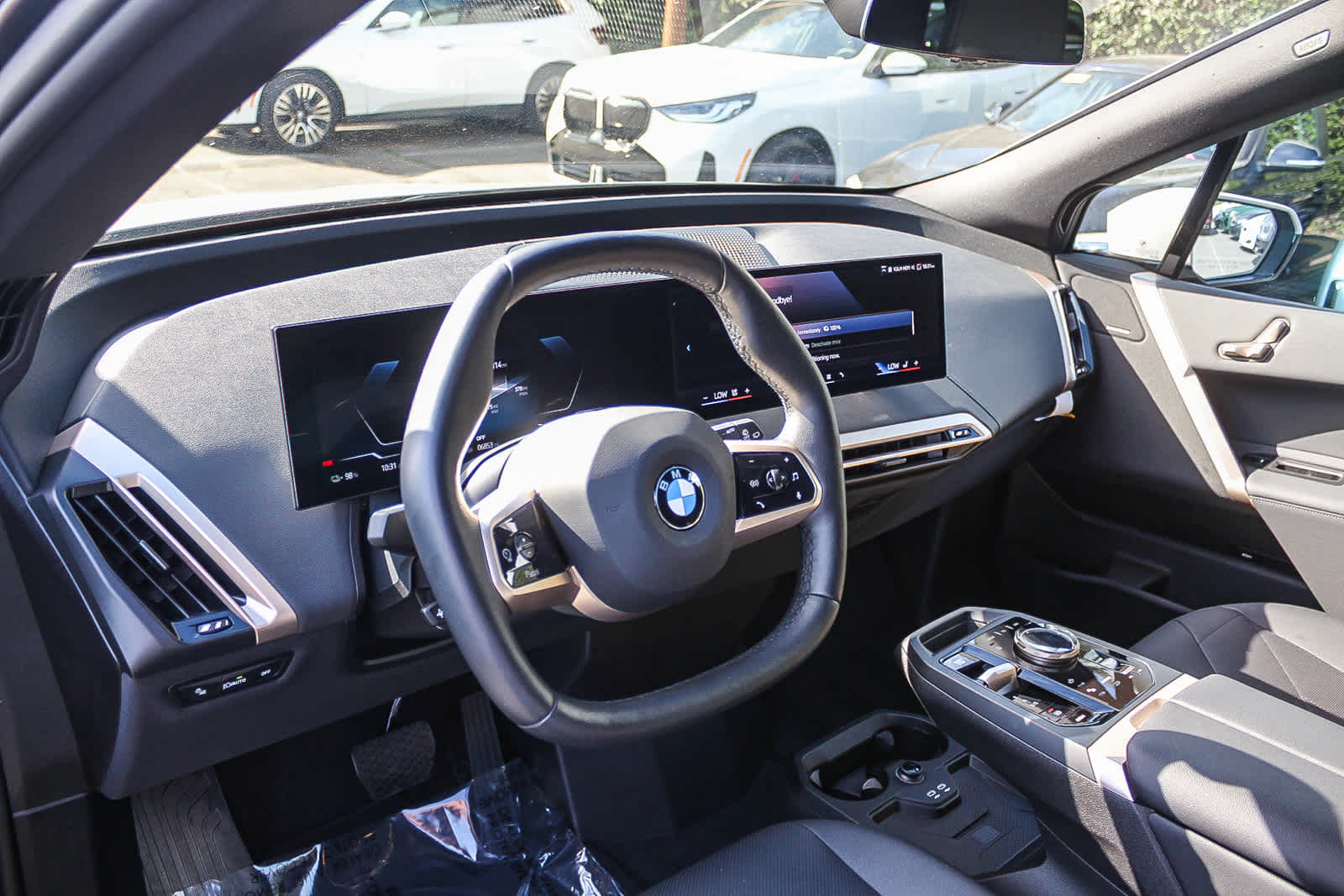 Thumbnail: 2026 BMW iX - 17