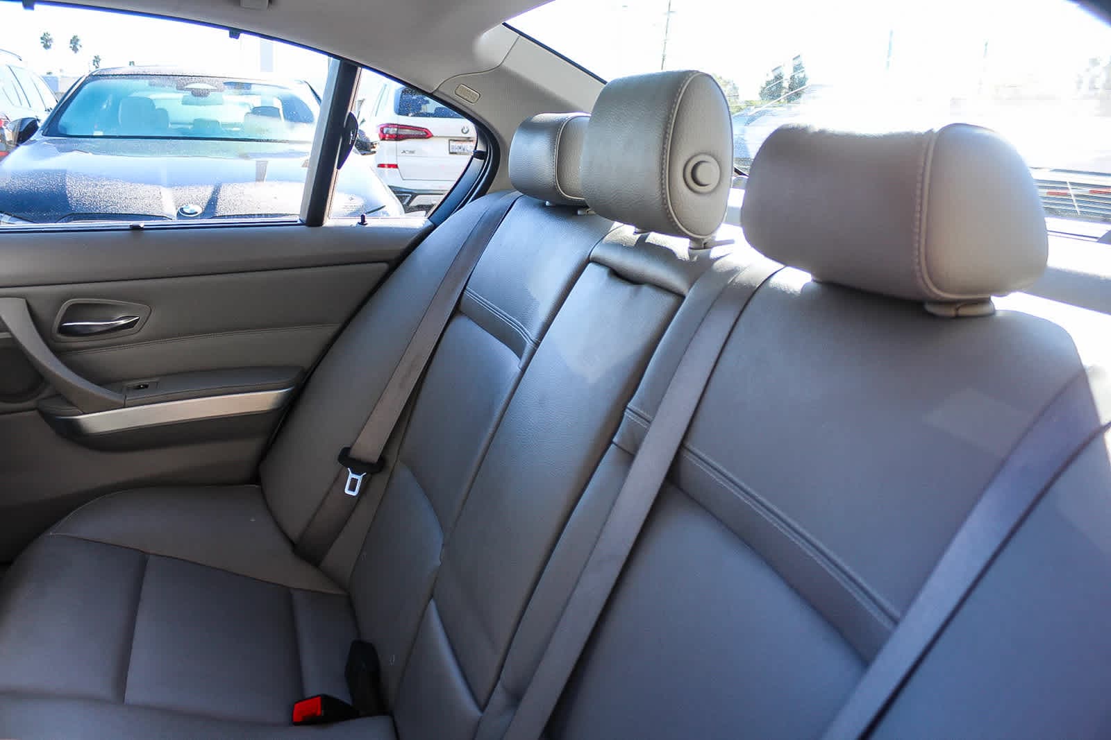 Thumbnail: 2011 BMW 3 Series - 18