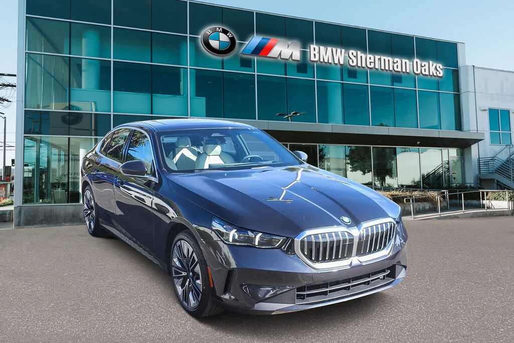 New 2026 BMW 530i Sedan