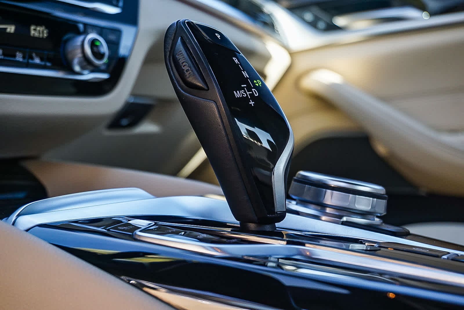 Thumbnail: 2023 BMW 5 Series - 20