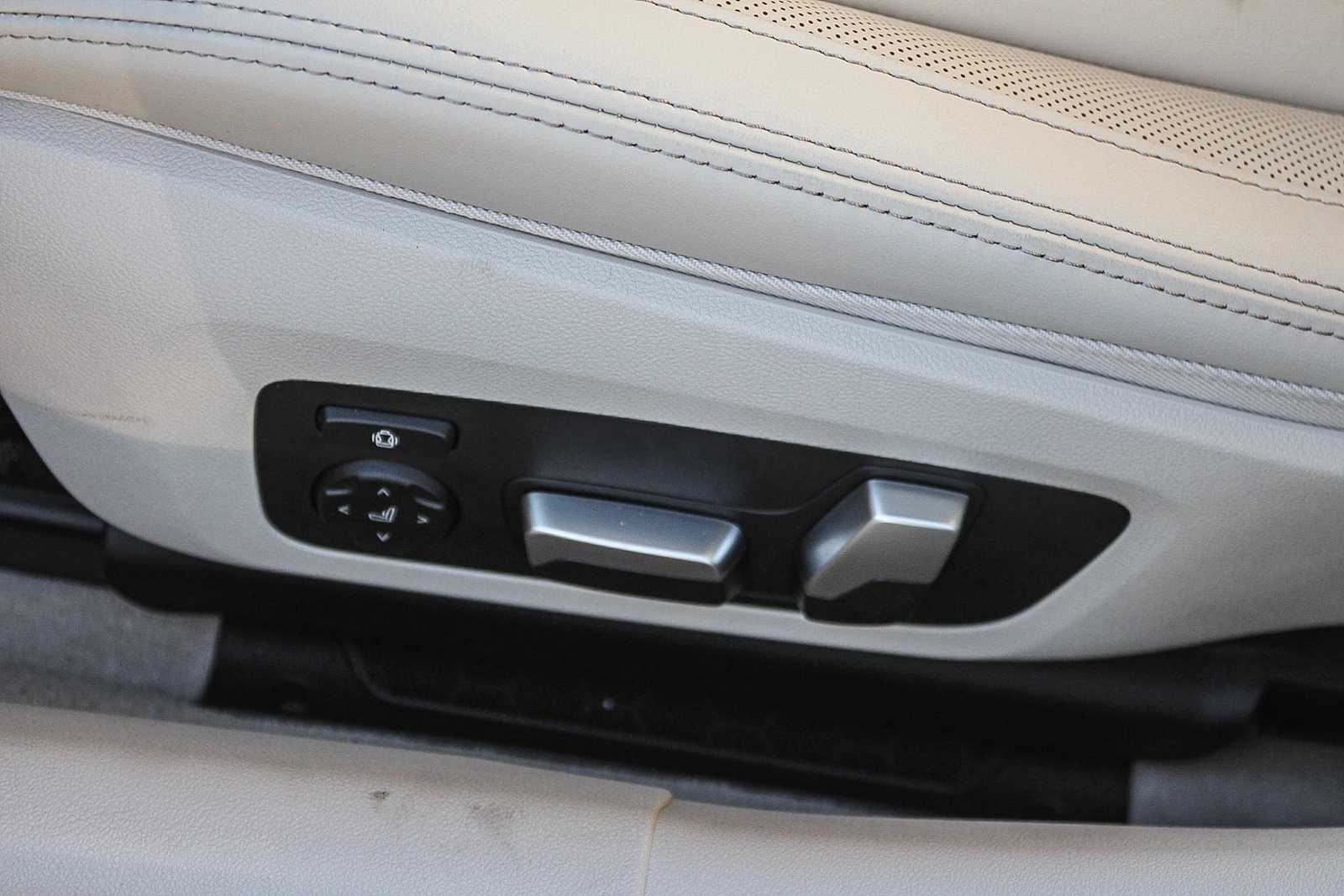 Thumbnail: 2026 BMW 8 Series - 21