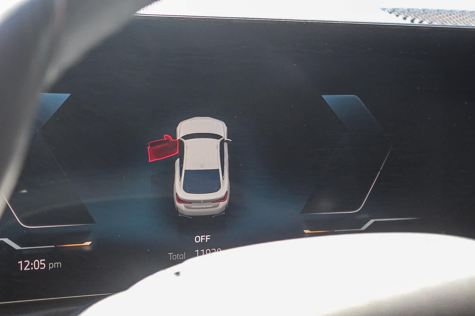 Thumbnail: 2023 BMW i4 - 22