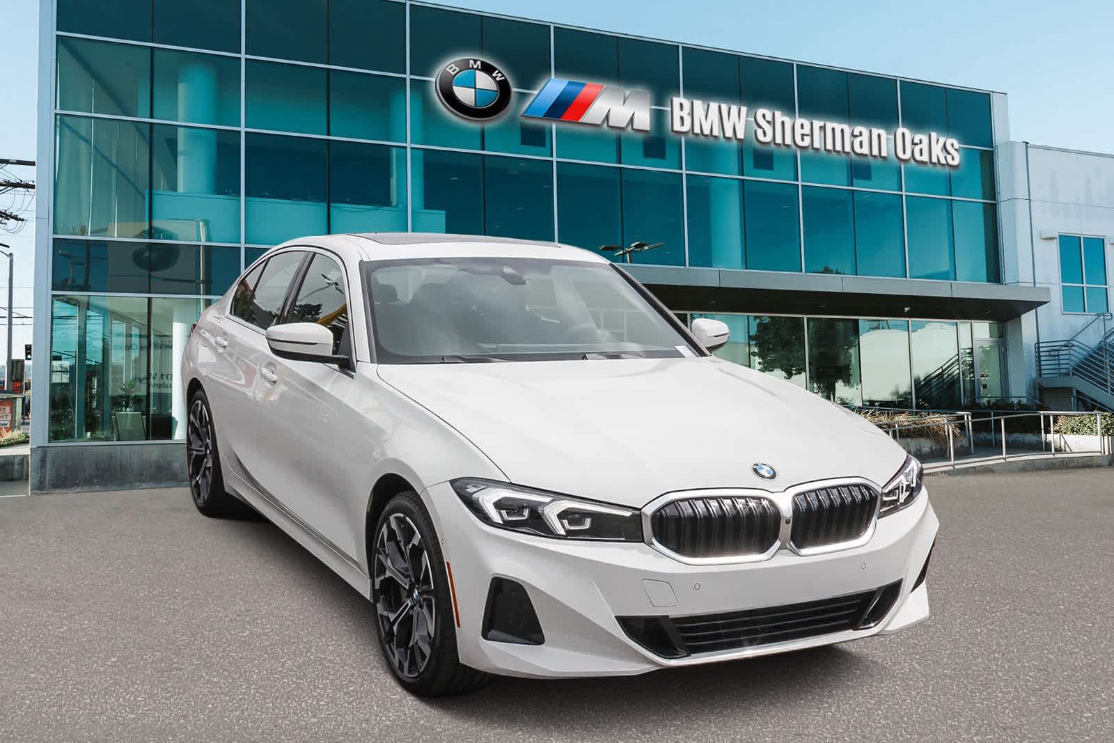 Thumbnail: 2025 BMW 3 Series - 3