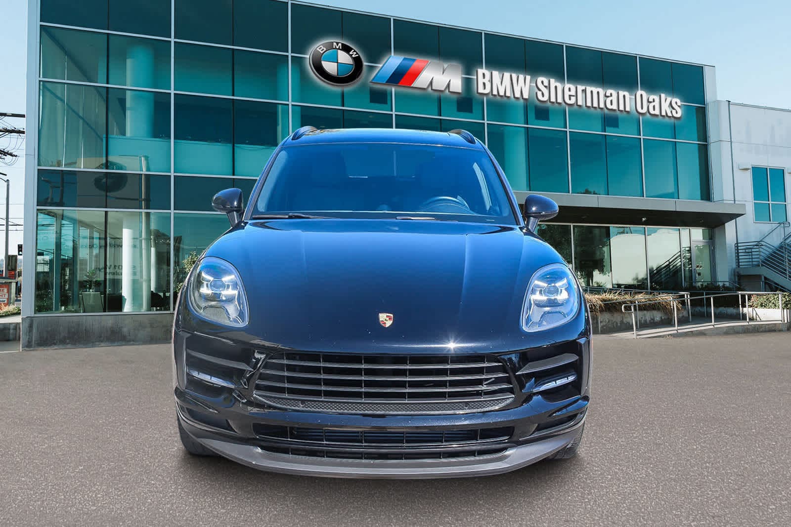 Thumbnail: 2019 Porsche Macan - 2