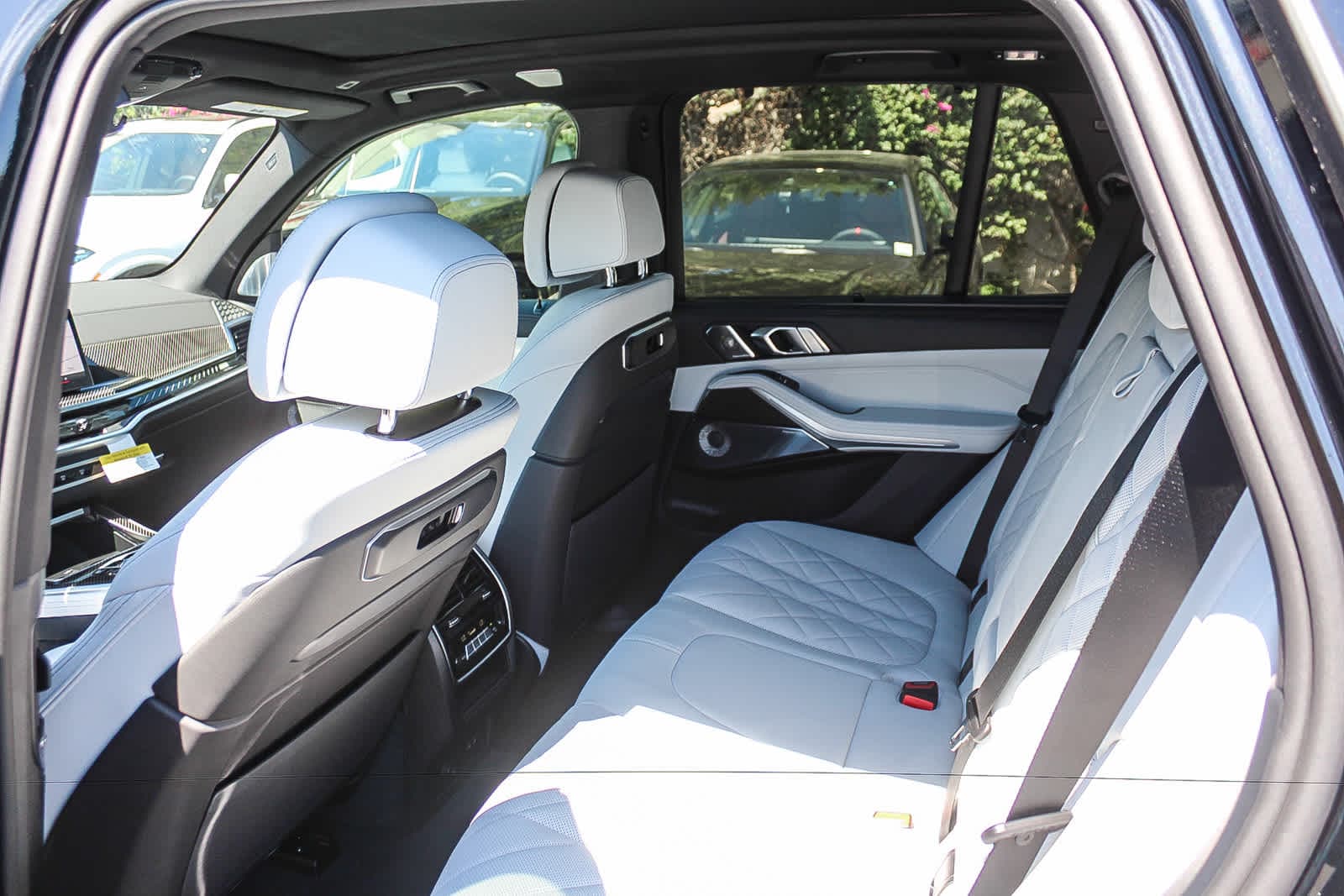 Thumbnail: 2026 BMW X5 - 17