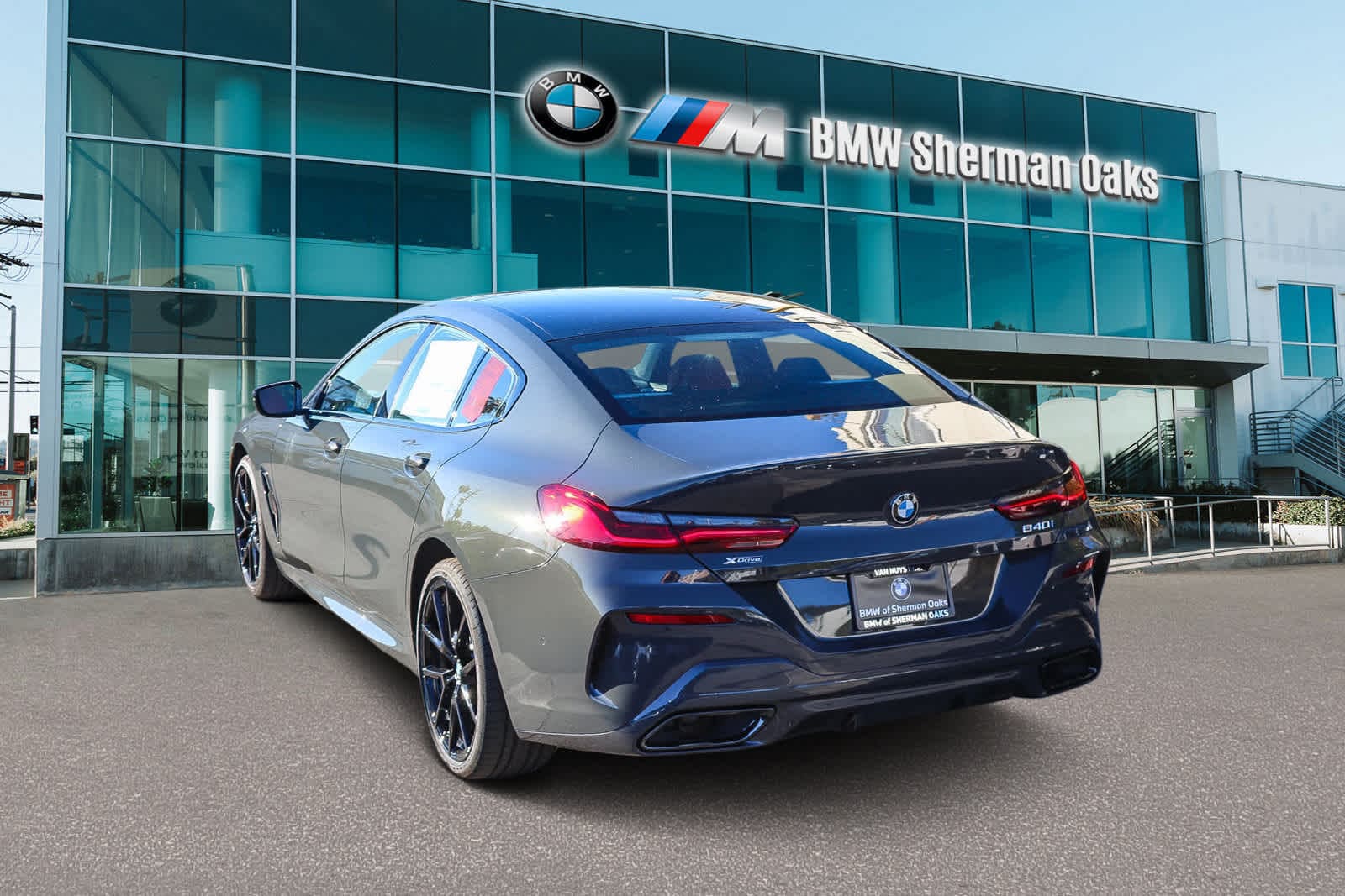 Thumbnail: 2026 BMW 8 Series - 6