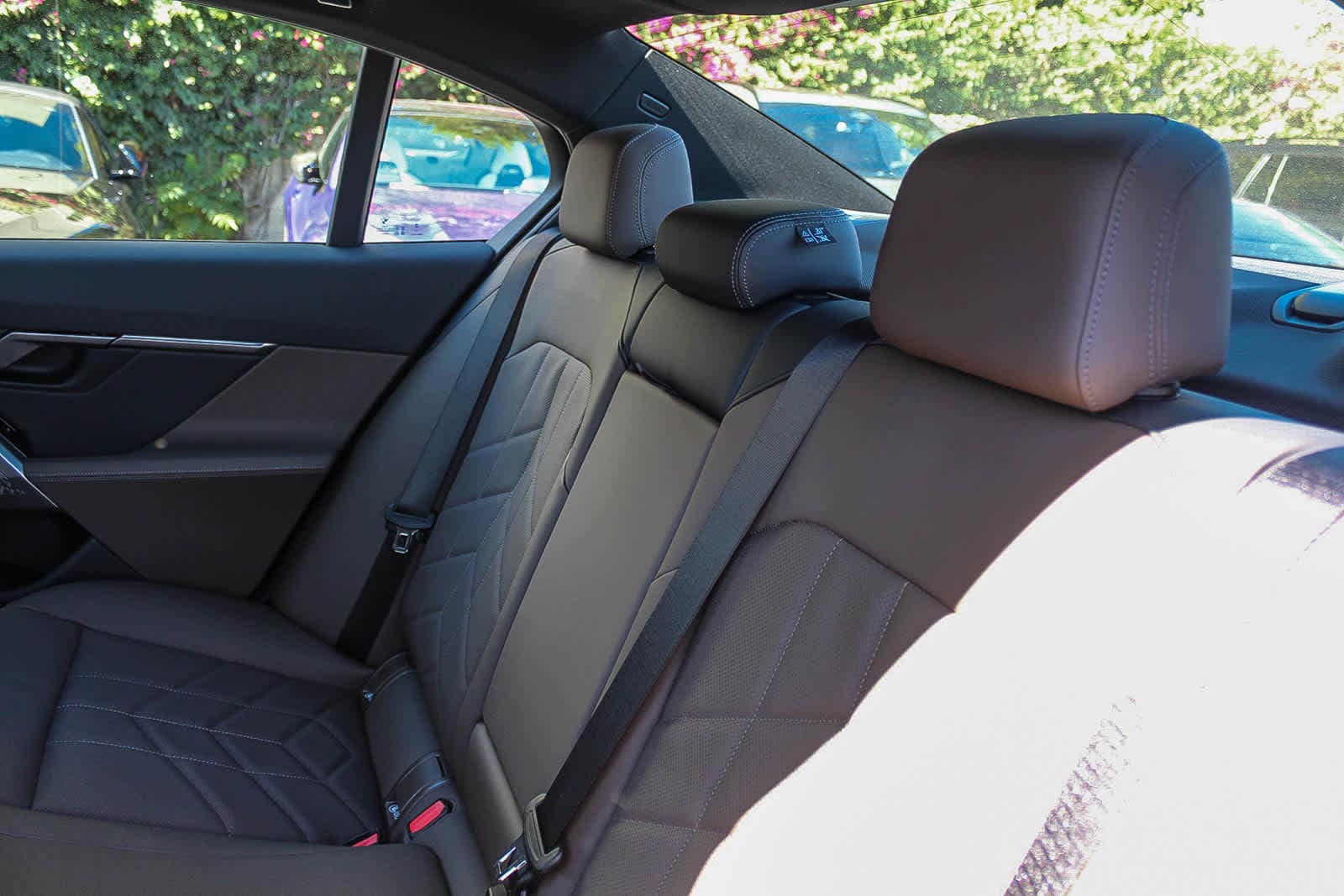 Thumbnail: 2026 BMW 5 Series - 18