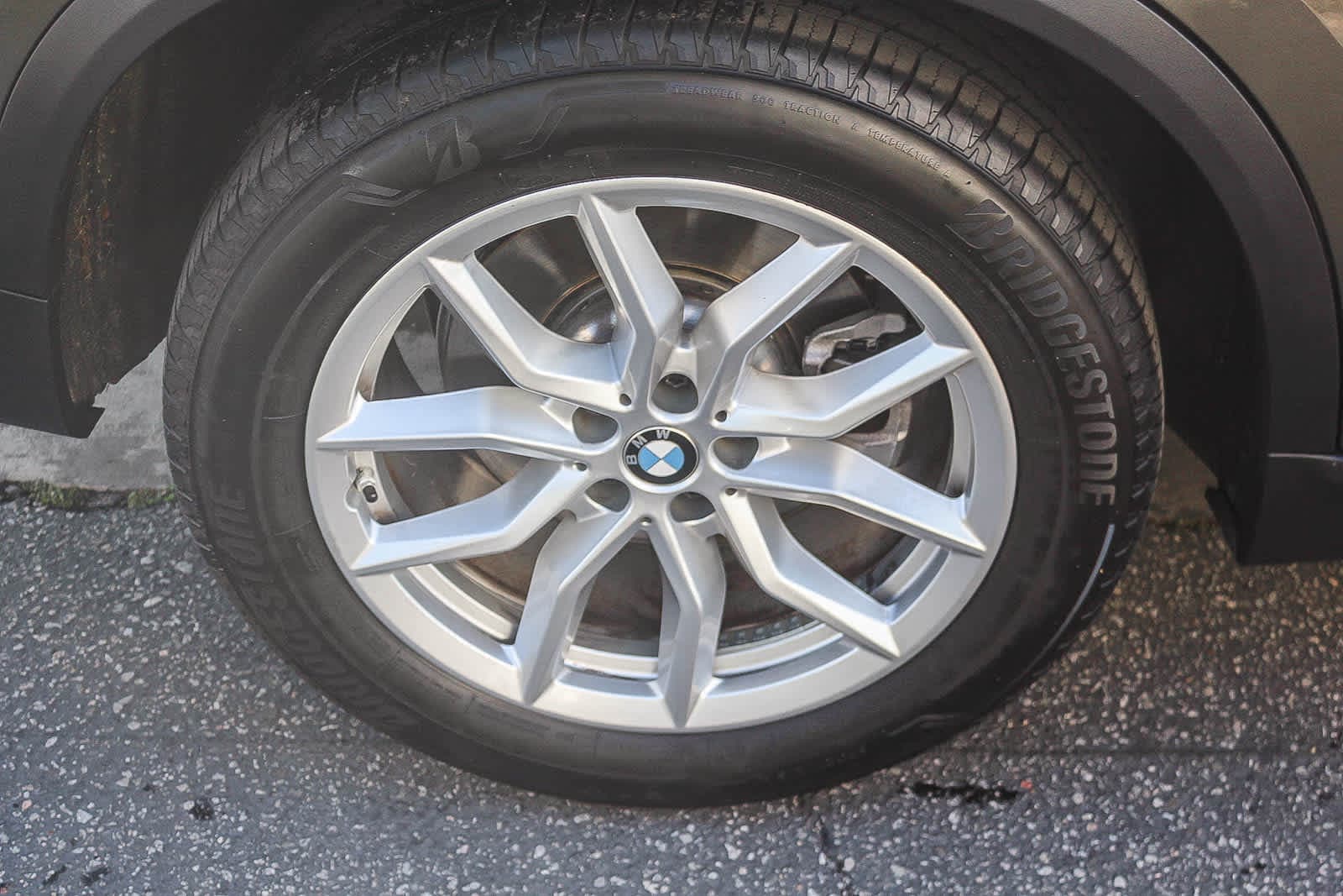 2023 BMW X5 sDrive40i photo 3