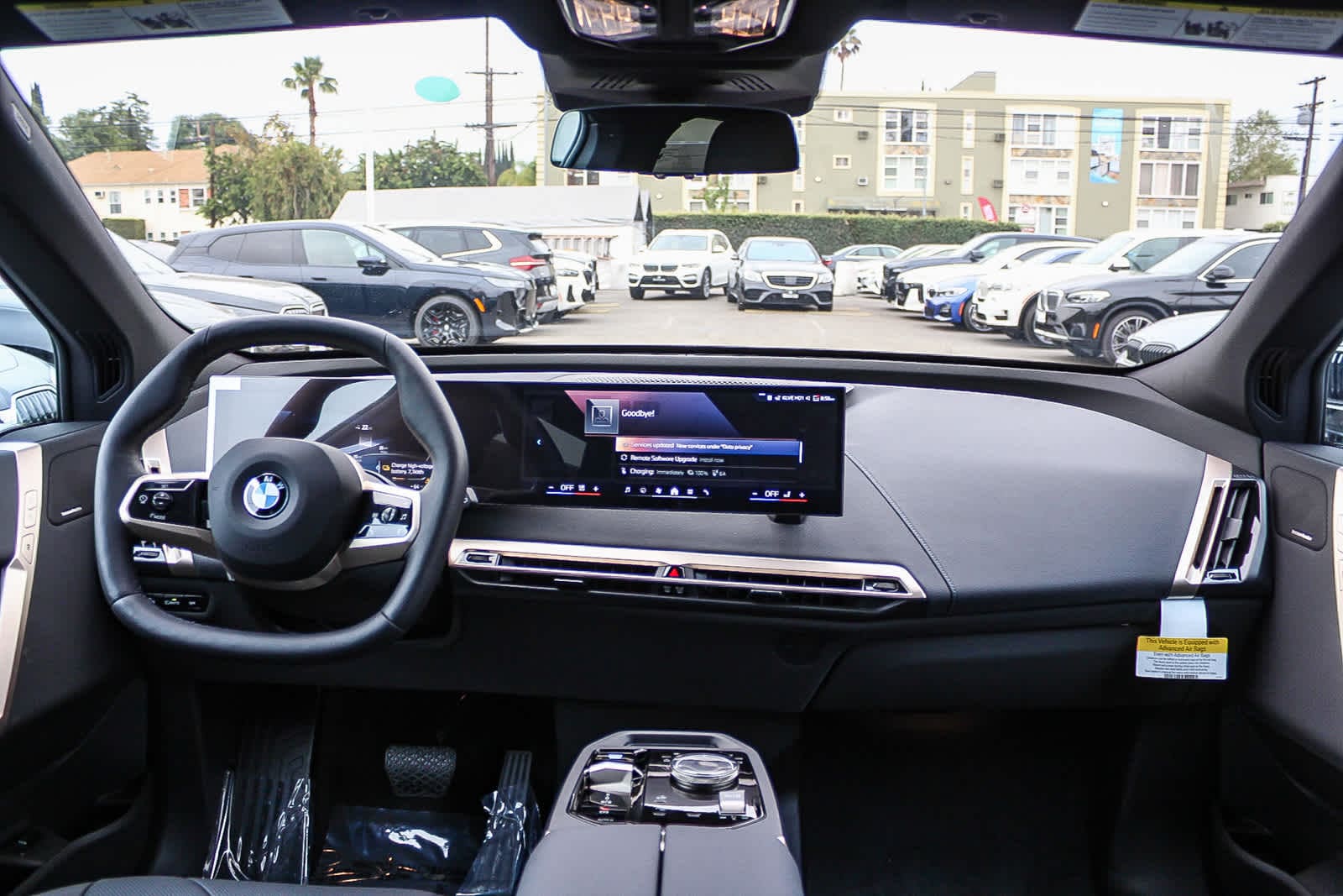 Thumbnail: 2026 BMW iX - 12