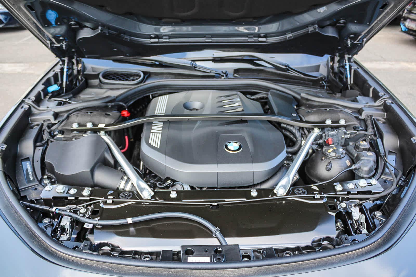 Thumbnail: 2026 BMW 7 Series - 26