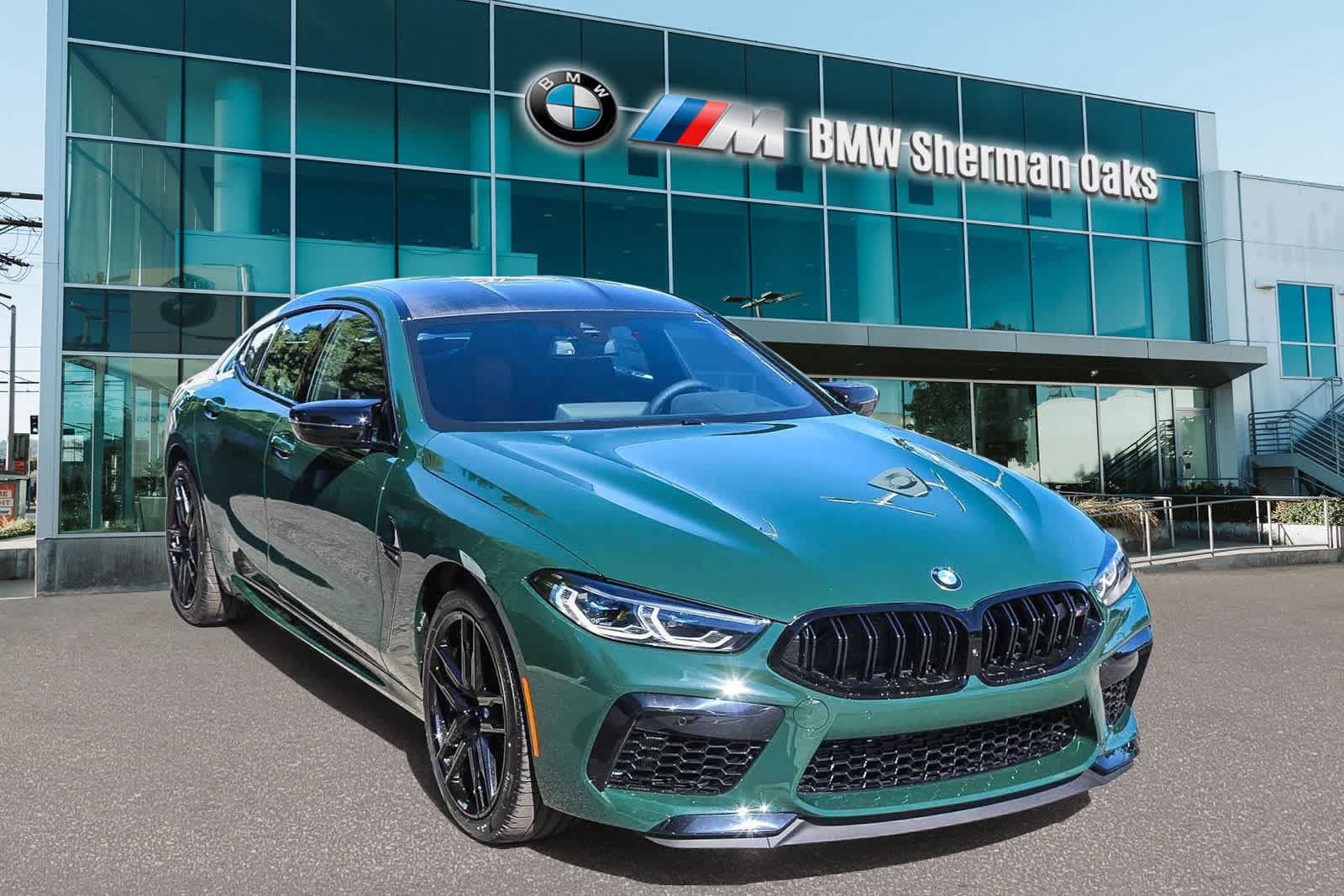 Thumbnail: 2025 BMW M8 - 3