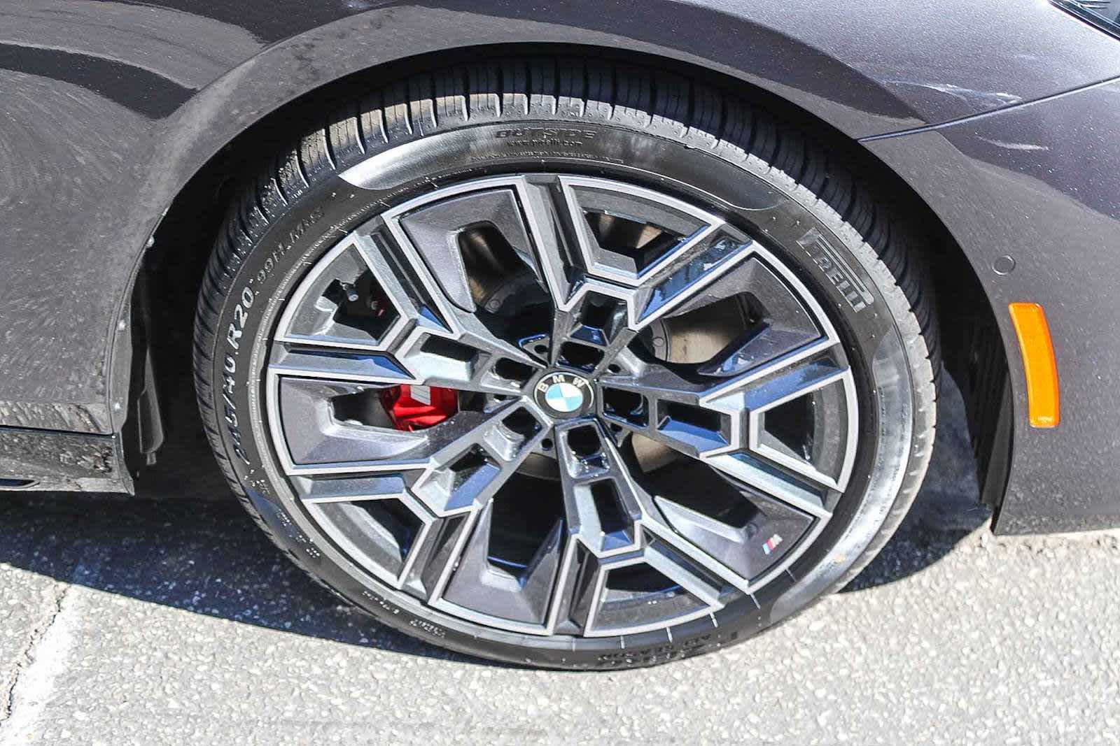 Thumbnail: 2026 BMW 5 Series - 9