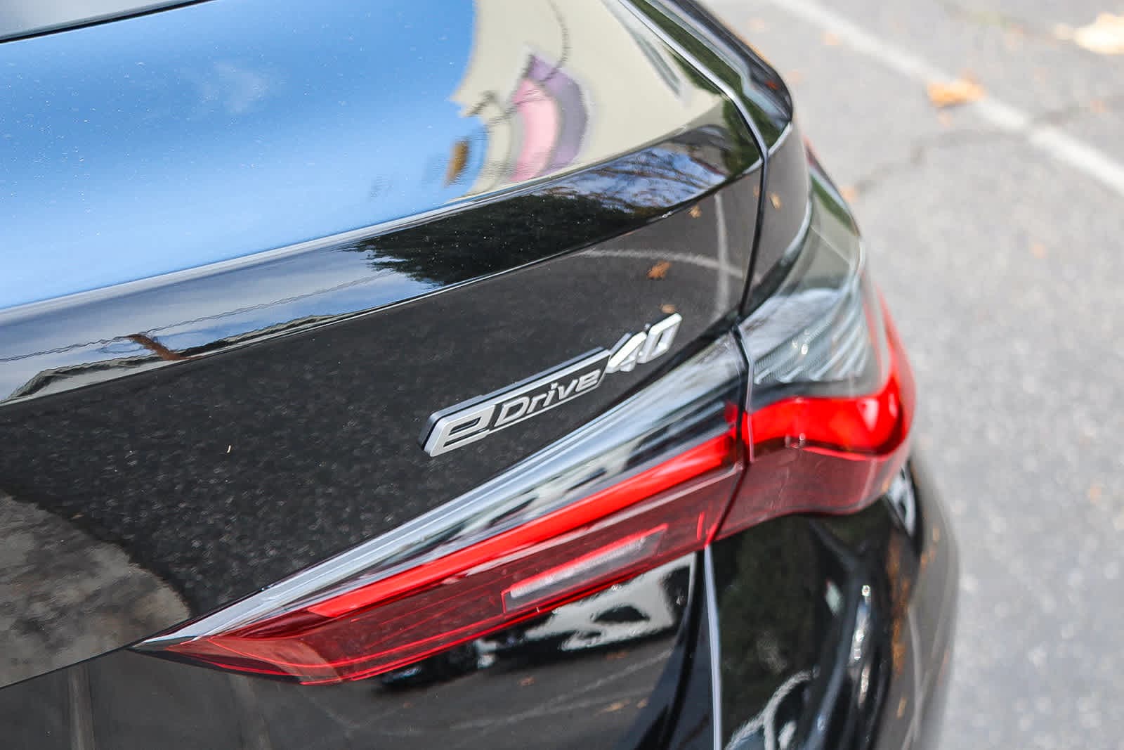 Thumbnail: 2026 BMW i4 - 25