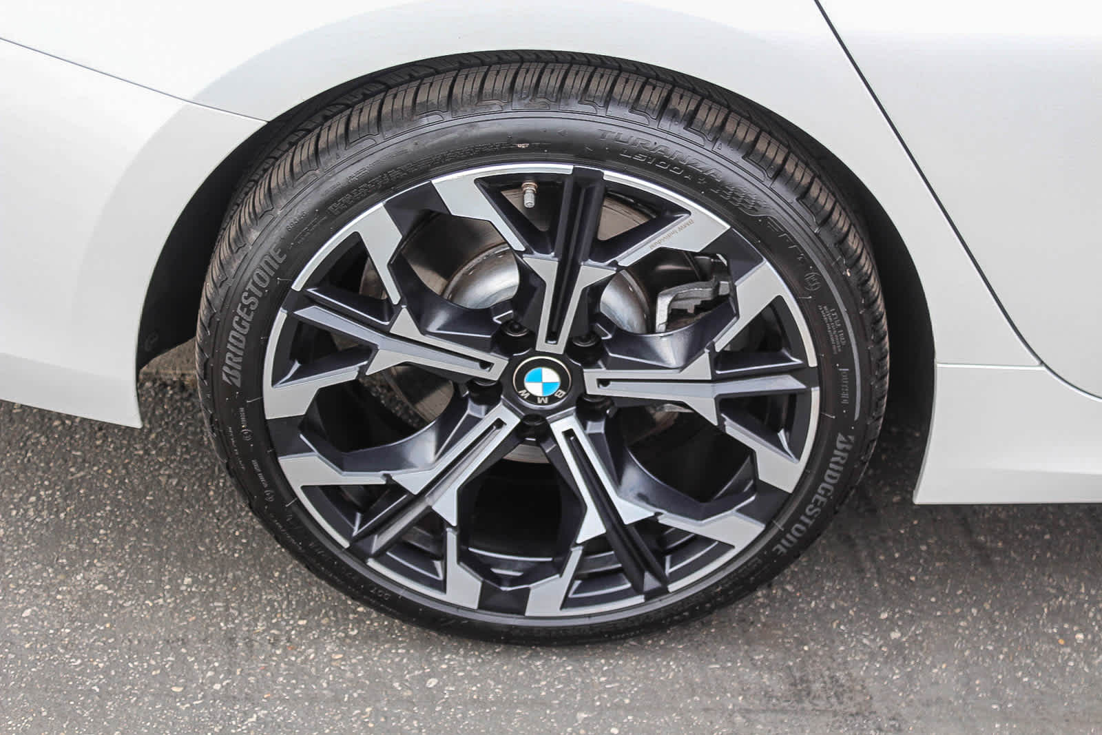 Thumbnail: 2025 BMW 3 Series - 8