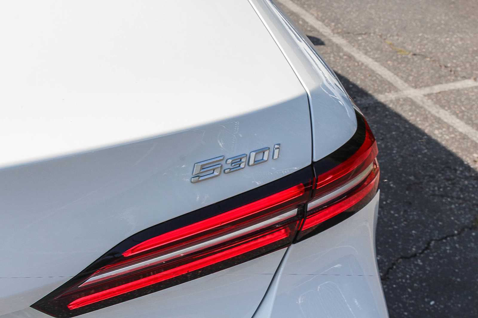 Thumbnail: 2026 BMW 5 Series - 25