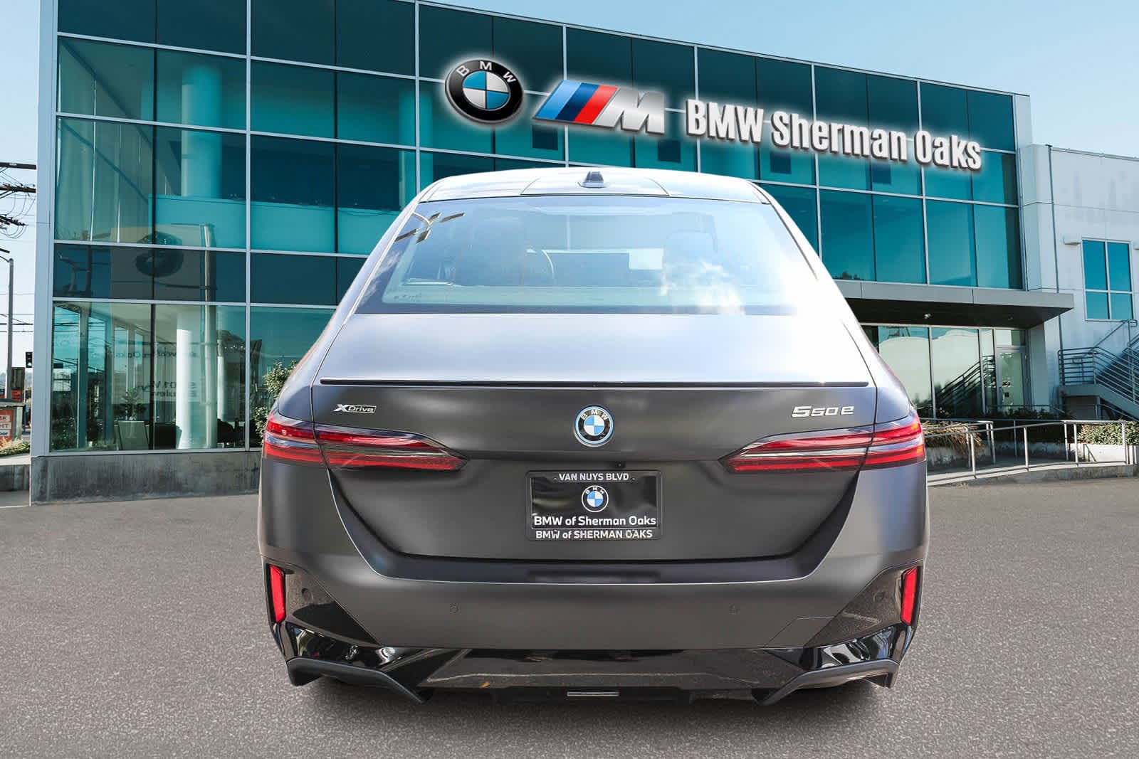 Thumbnail: 2026 BMW 5 Series - 5