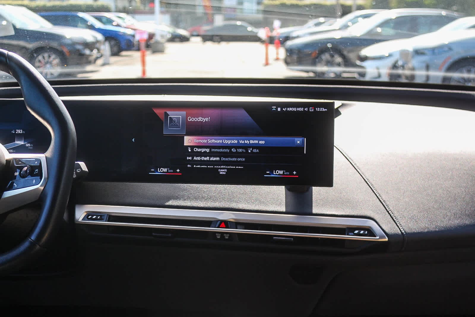 Thumbnail: 2023 BMW iX - 13