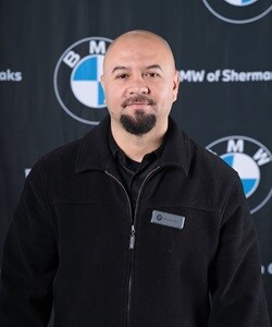 Staff member Melvin Hernandez from ID_c061c347c2b5