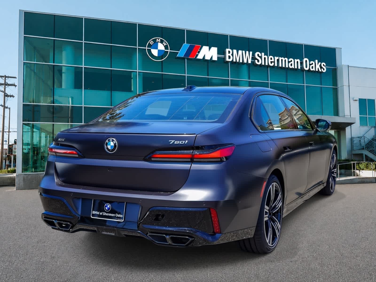 Thumbnail: 2026 BMW 7 Series - 4