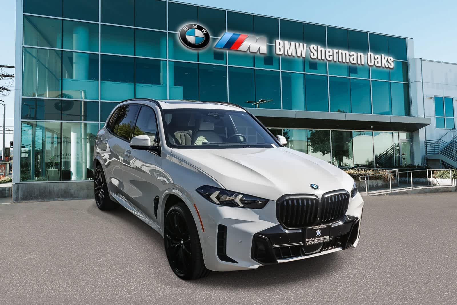 2026 BMW X5 sDrive40i photo 2