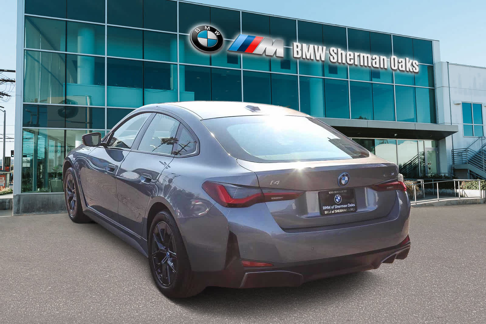 Thumbnail: 2023 BMW i4 - 6