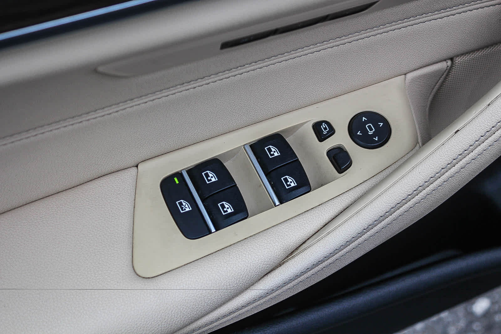 Thumbnail: 2021 BMW 5 Series - 19