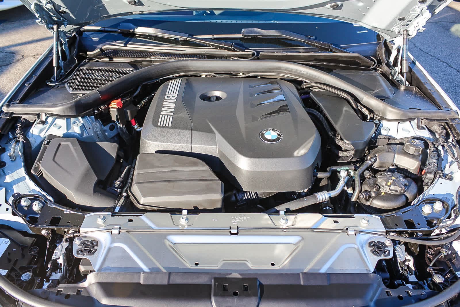 Thumbnail: 2026 BMW 3 Series - 26