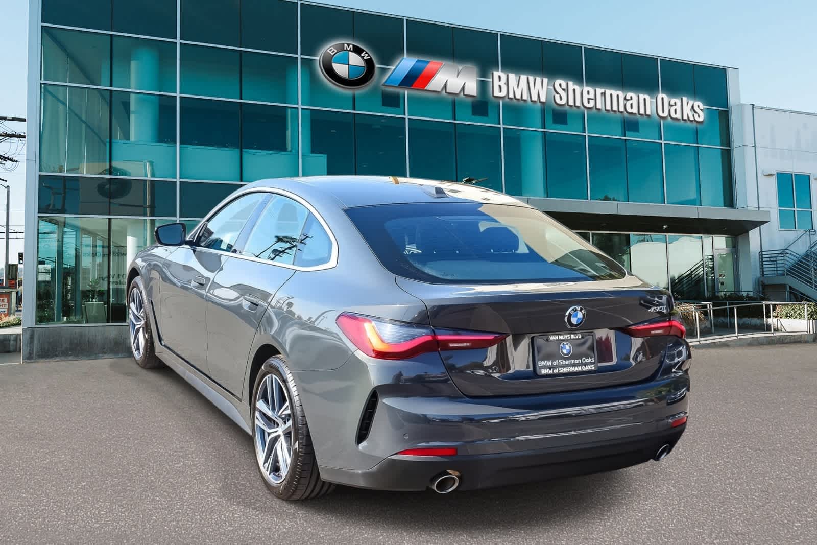 Thumbnail: 2023 BMW 4 Series - 12