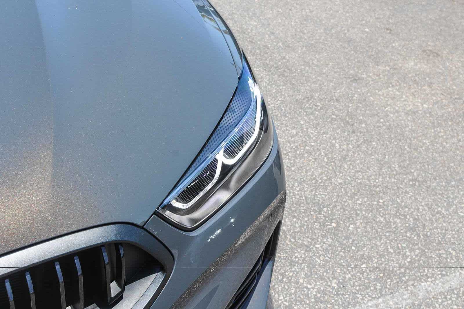 Thumbnail: 2026 BMW 8 Series - 10