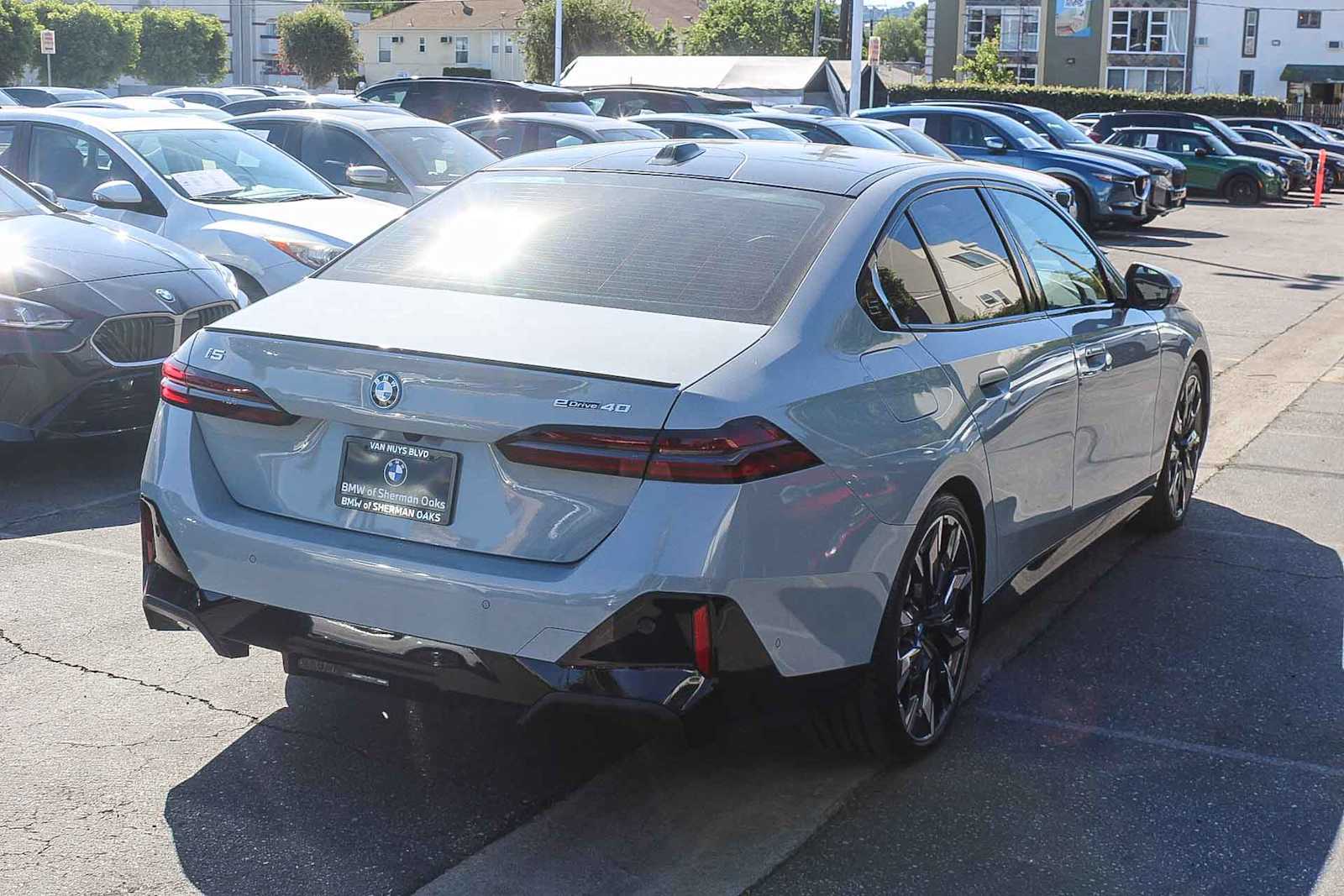 Thumbnail: 2025 BMW i5 - 4