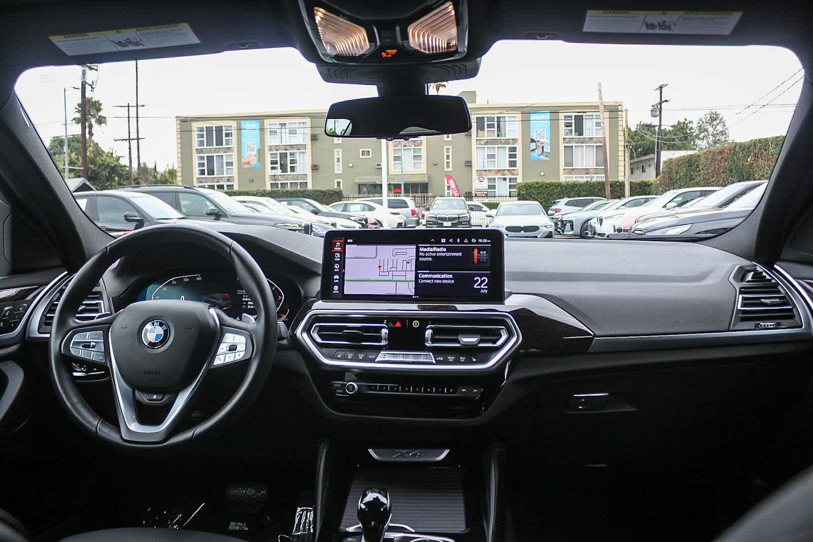 Thumbnail: 2022 BMW X4 - 12