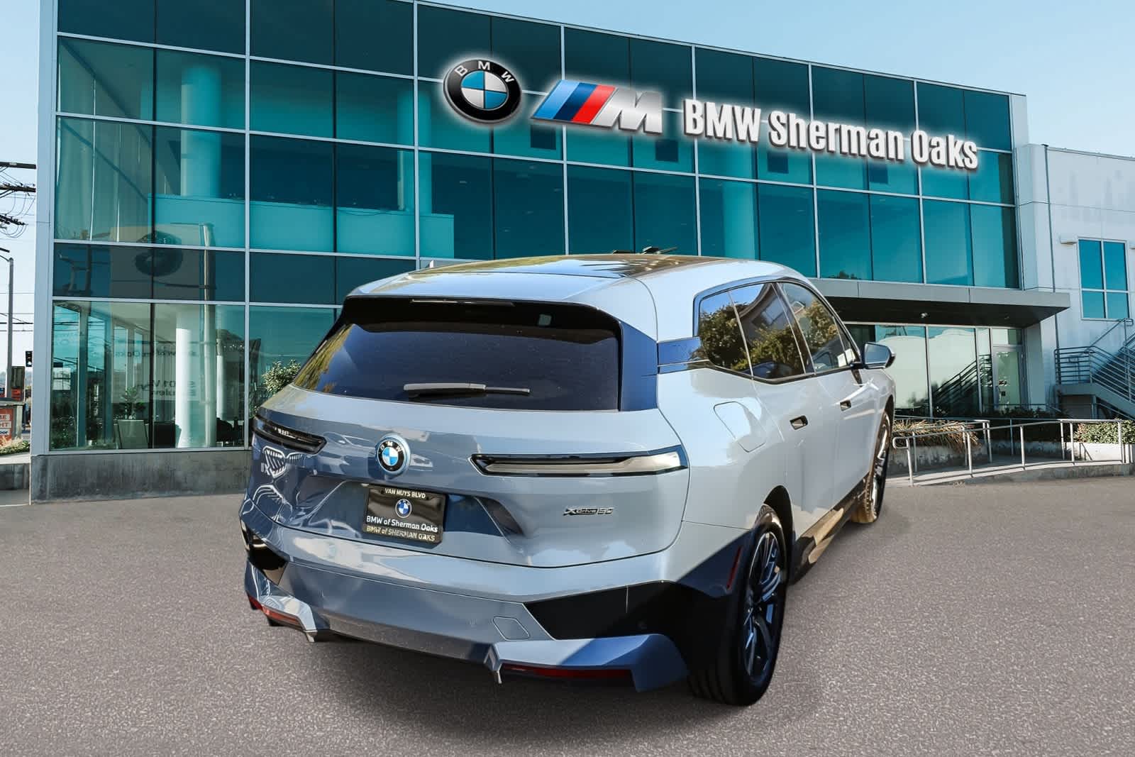 Thumbnail: 2023 BMW iX - 3