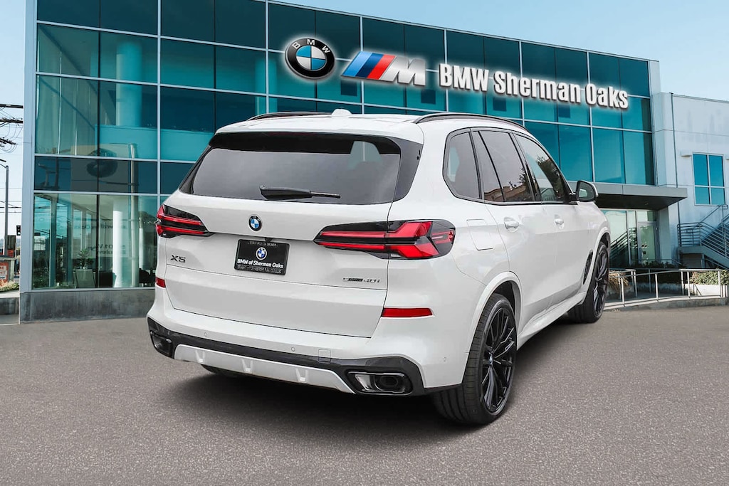 New 2026 BMW X5 sDrive40i SUV