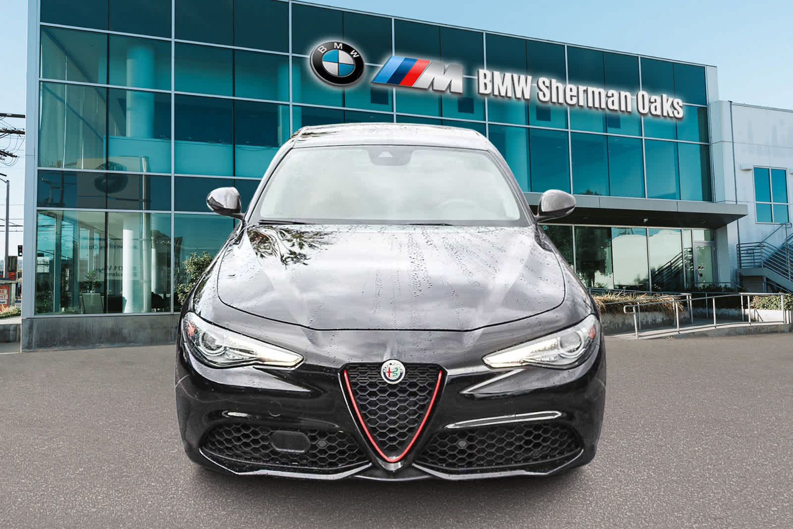 Thumbnail: 2019 Alfa Romeo Giulia - 4
