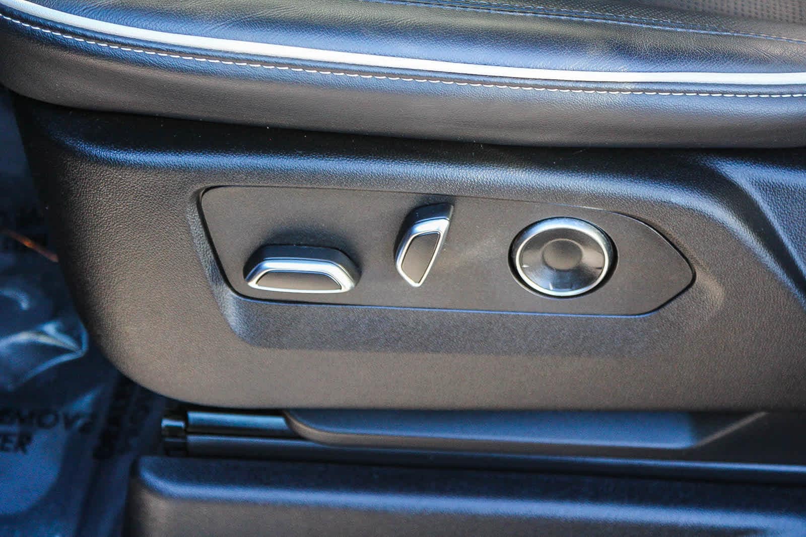 Thumbnail: 2024 Cadillac Escalade - 21