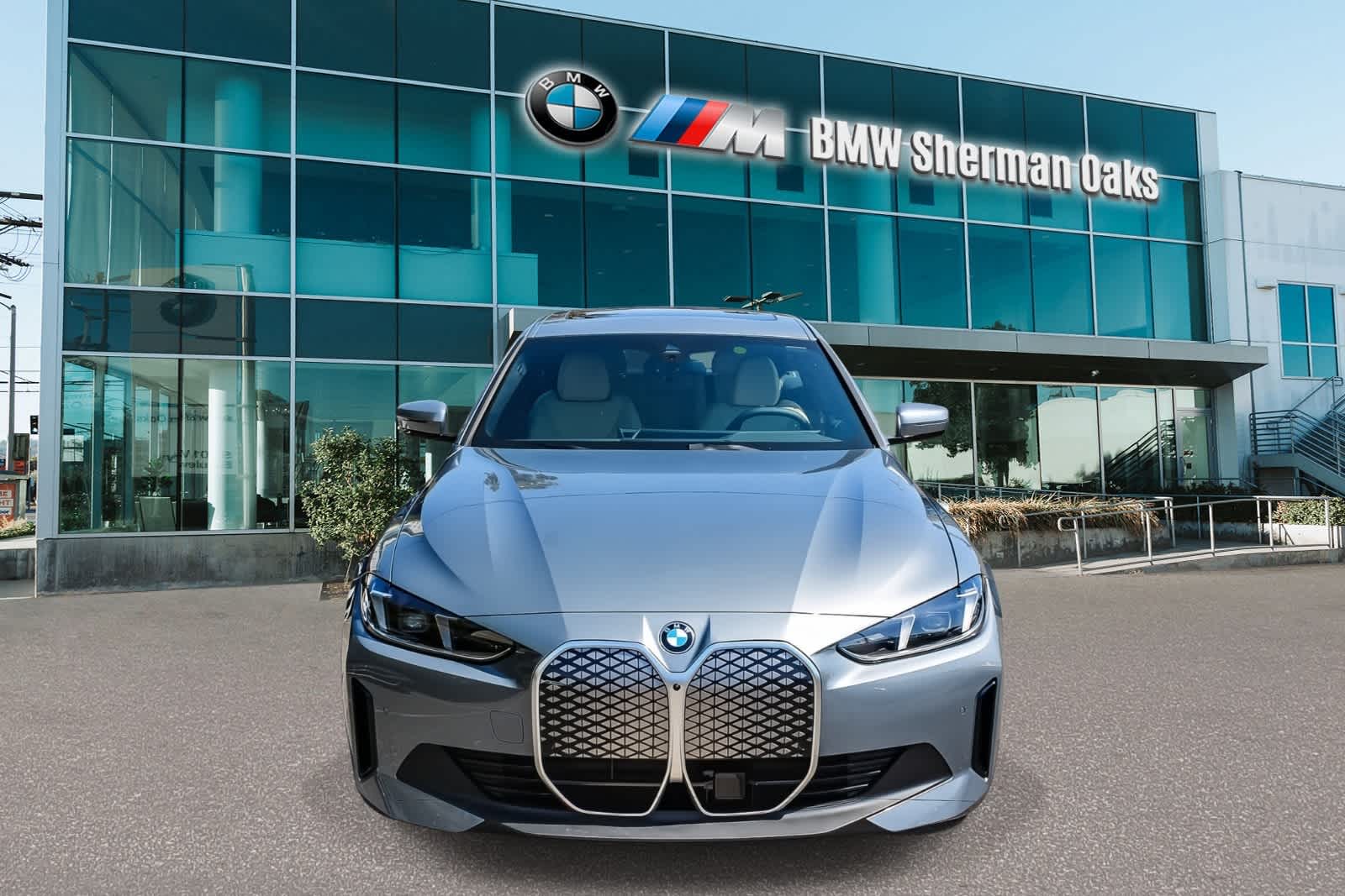Thumbnail: 2026 BMW i4 - 2