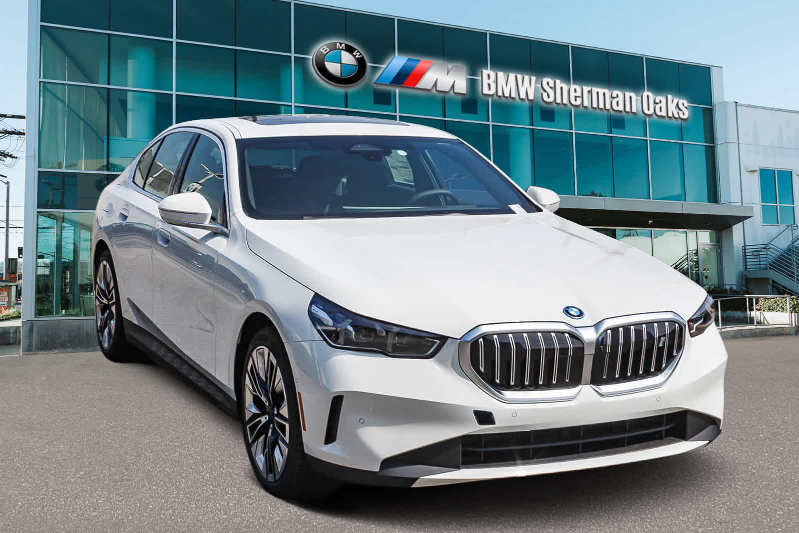 Thumbnail: 2025 BMW i5 - 3