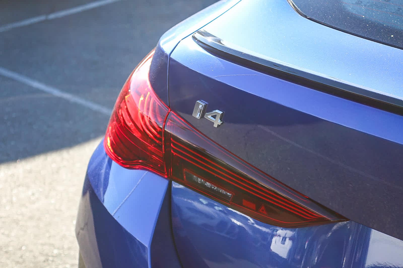 Thumbnail: 2026 BMW i4 - 7