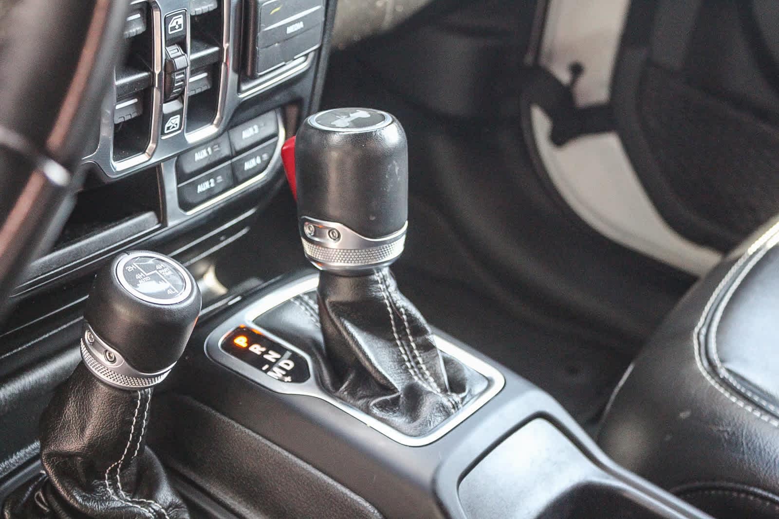 Thumbnail: 2022 Jeep Wrangler - 19