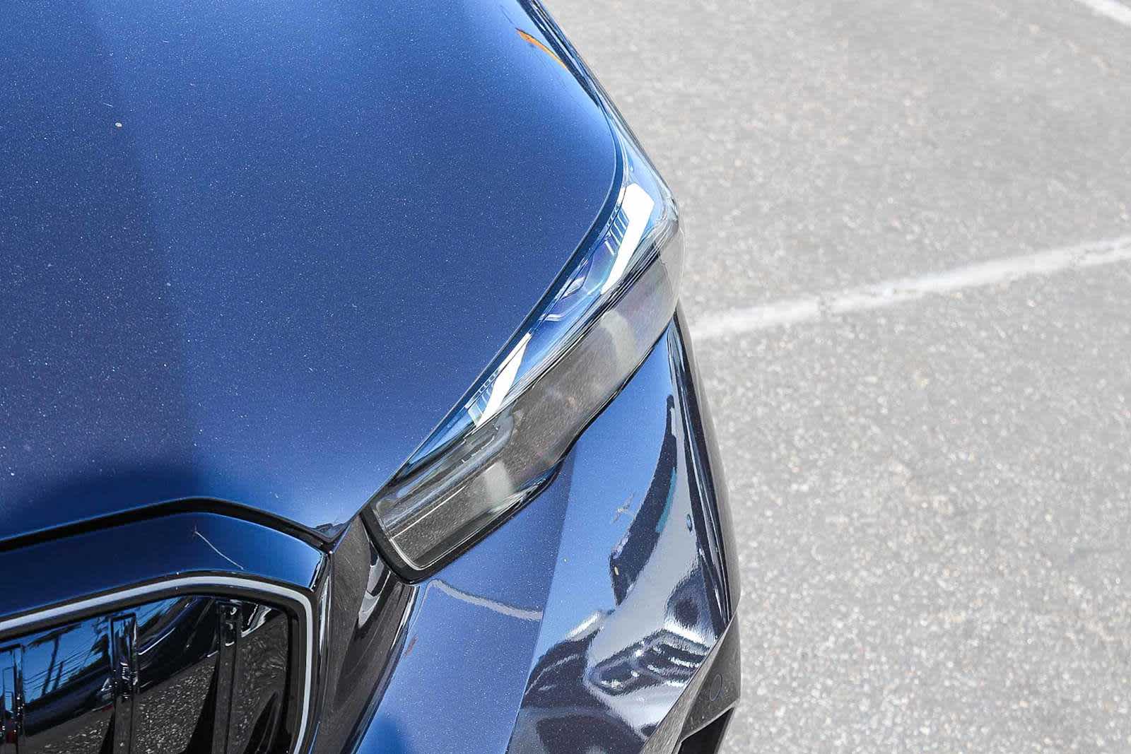 Thumbnail: 2026 BMW 5 Series - 10