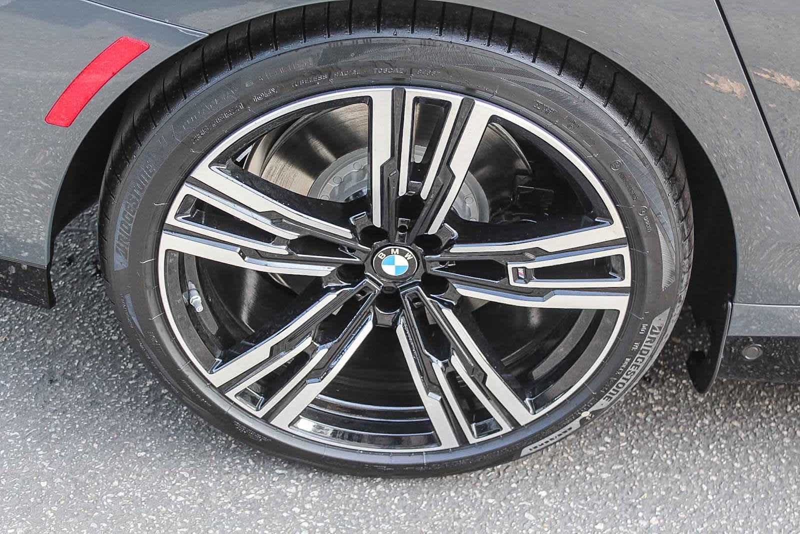 Thumbnail: 2026 BMW 7 Series - 8