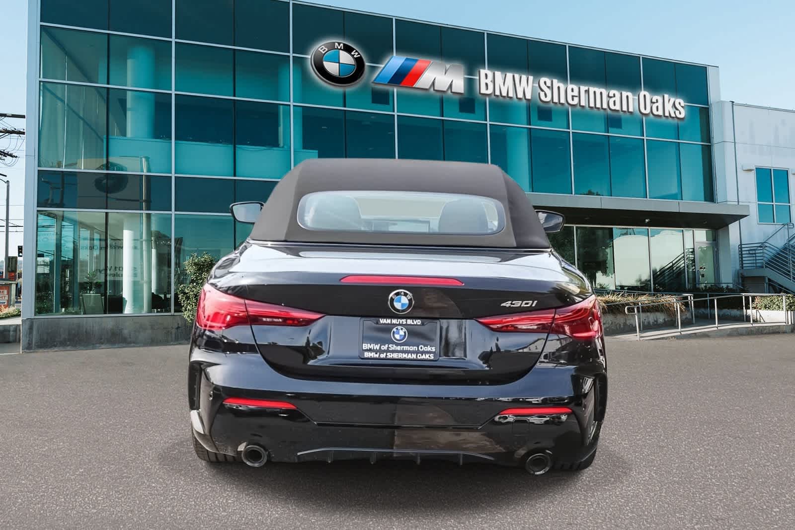 Thumbnail: 2026 BMW 4 Series - 10