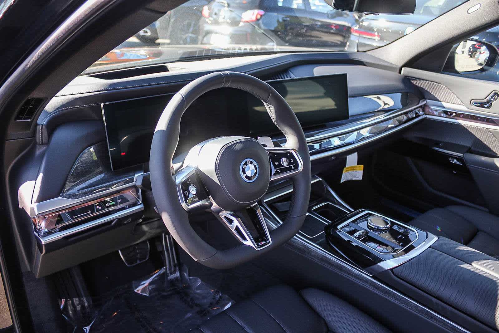 Thumbnail: 2026 BMW 7 Series - 17