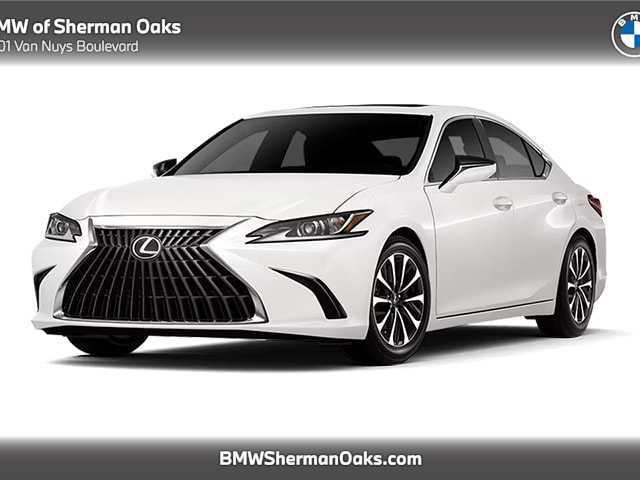 2025 Lexus ES 300h 300h's photo
