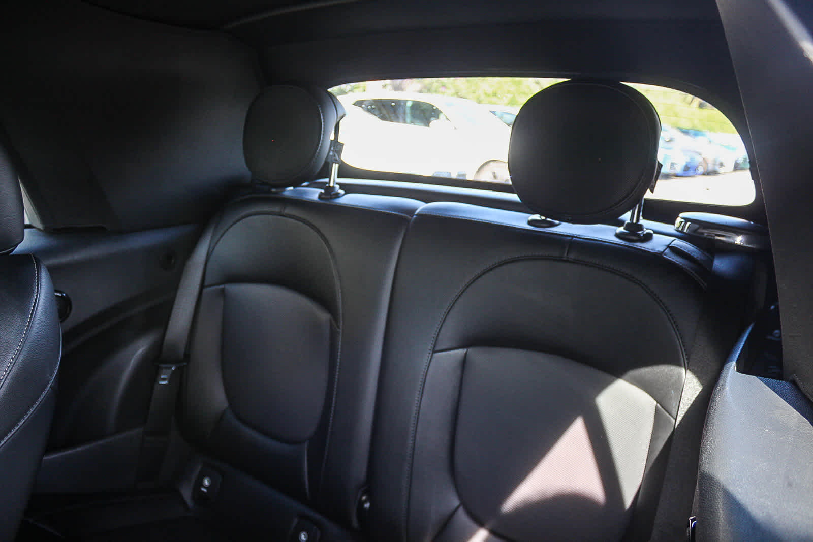 Thumbnail: 2018 MINI Cooper Convertible - 18