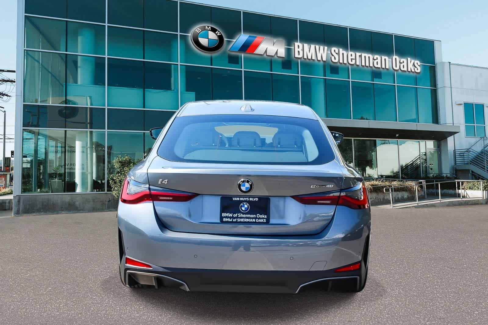 Thumbnail: 2026 BMW i4 - 5