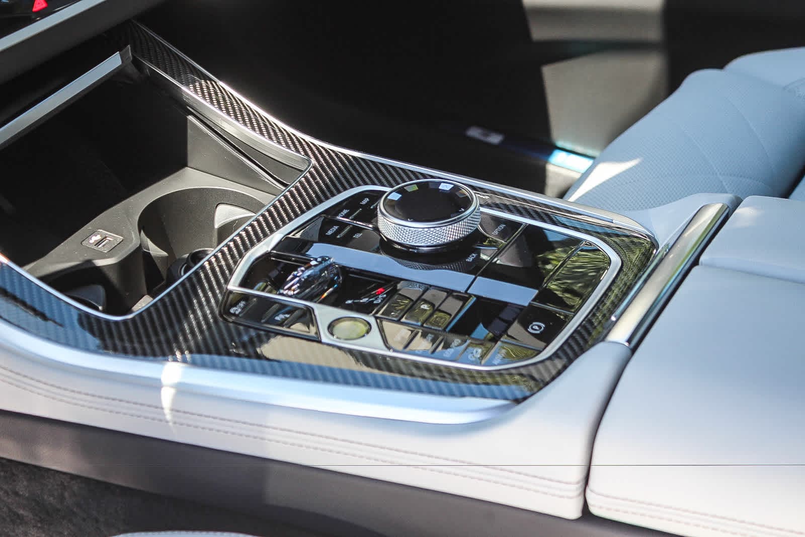 Thumbnail: 2026 BMW X5 - 18